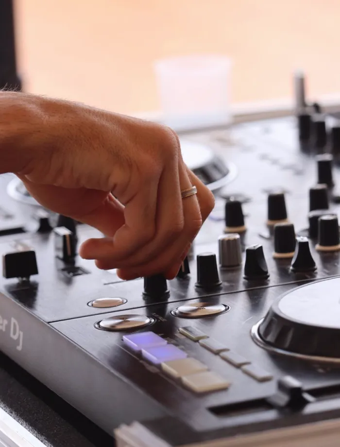 Audio mixing desk